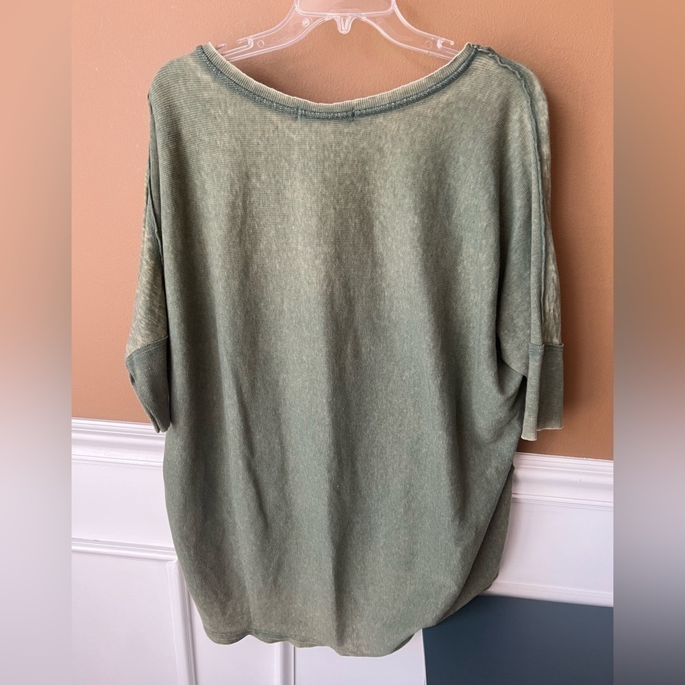 We The Free Free People Catch Waves Burnout Tee Women's Green V-Neck Top Size XS - Picture 5 of 13
